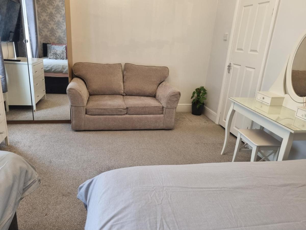 Private Luxury Double Room In Cardiff Exterior foto